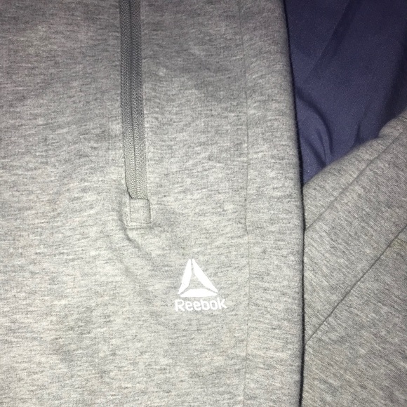 Light grey Reebok Sweats!💜 - Picture 4 of 7